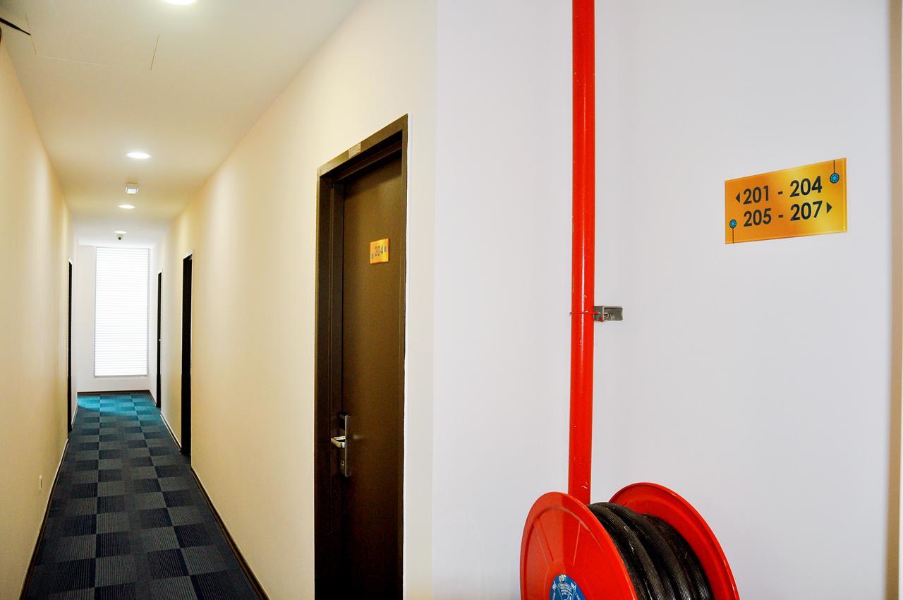Gem Hotel Nusajaya  Buitenkant foto
