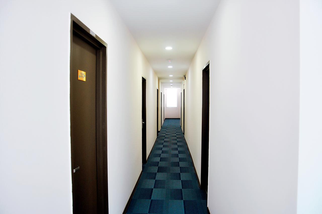 Gem Hotel Nusajaya  Buitenkant foto