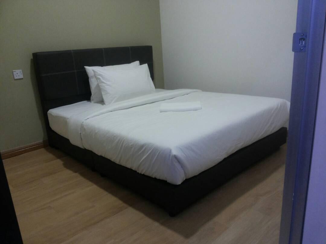 Gem Hotel Nusajaya  Buitenkant foto